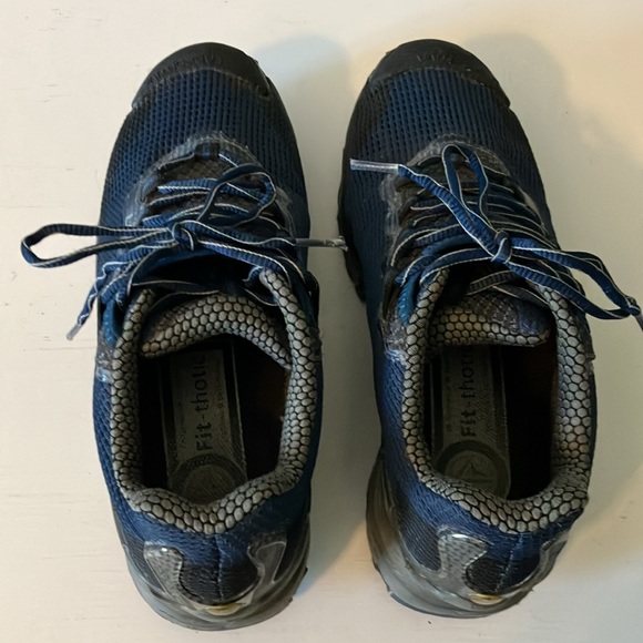 La Sportiva Wildcat 2.0 GTX Blue Trail Running Shoes Mens size 9US & 42 EUR - Picture 2 of 11